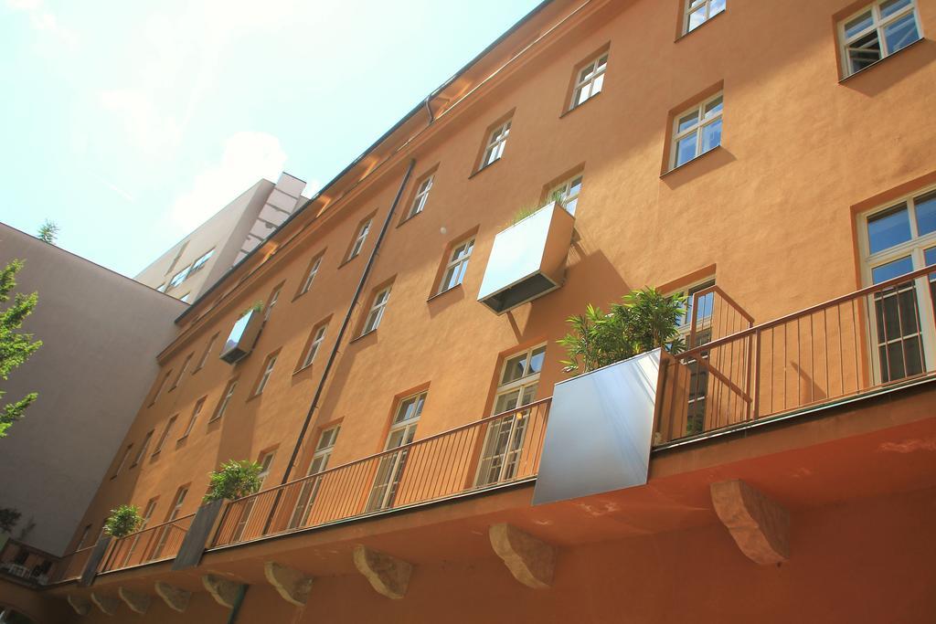 Picasso Apartments Prague Extérieur photo